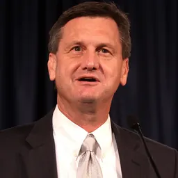 Portrait of Tom Davis