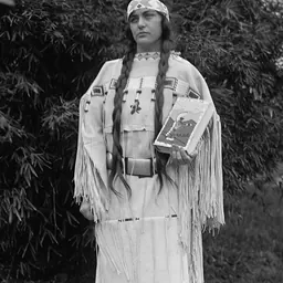 Portrait of Ruth Muskrat