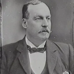 Portrait of Andrew Kelly