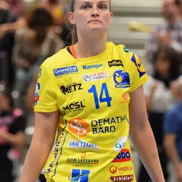 Portrait of Debbie Bont