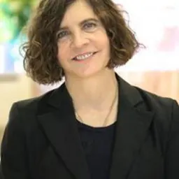 Portrait of Véronique L. Roger