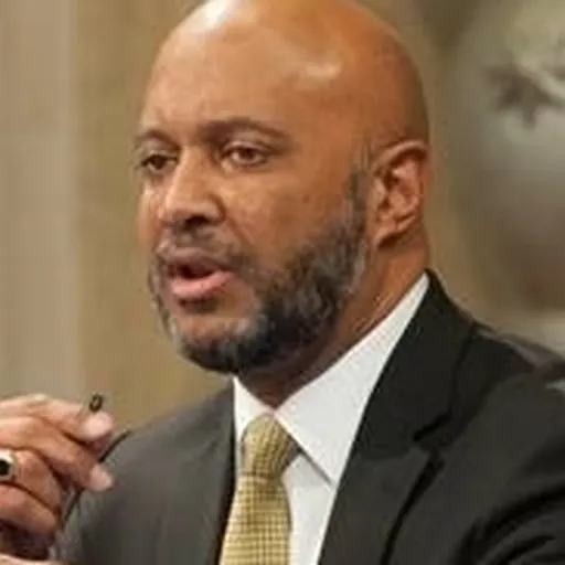 Portrait of Curtis Hill