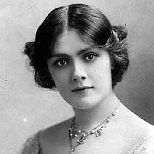 Portrait of Lily Brayton