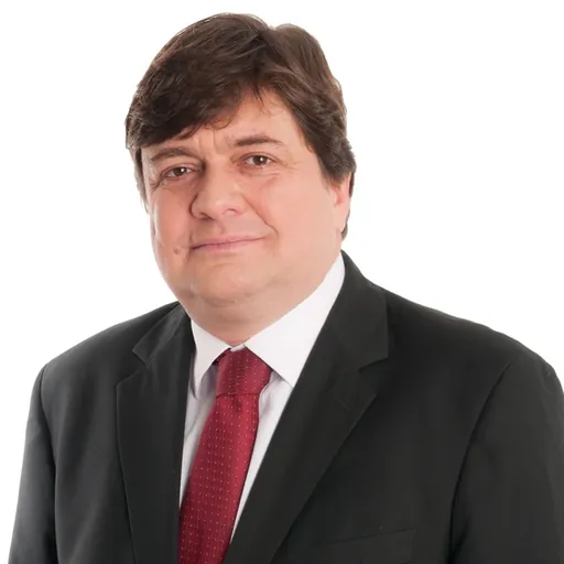 Portrait of André Quintão