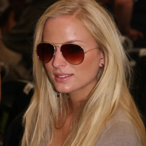Portrait of Alizée Poulicek