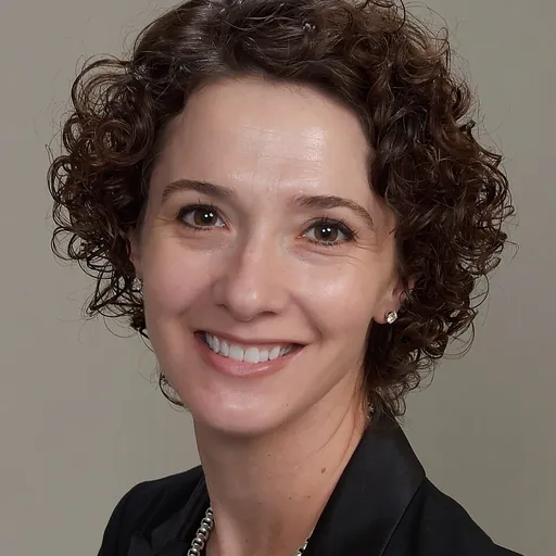 Portrait of Holly Lou Teeter