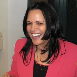 Portrait of Minou Tavárez Mirabal