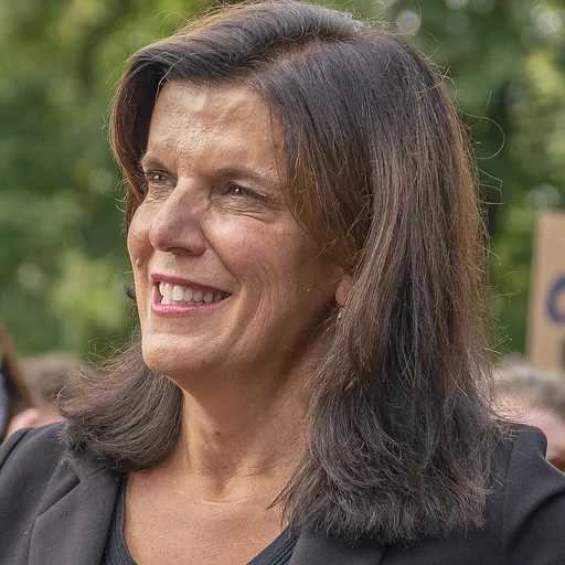 Portrait of Julia Banks