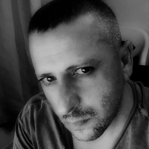 Portrait of Ohad Elimelech