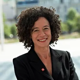Portrait of Yasmine Kherbache