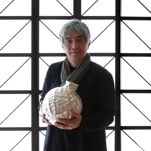 Portrait of Hiroshi Suzuki