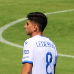 Portrait of Ben Lederman