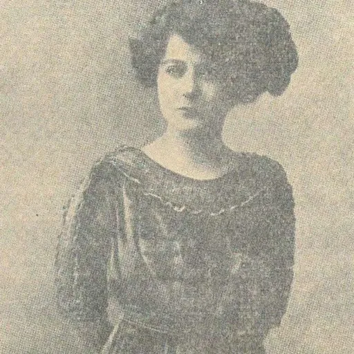 Portrait of Salma Sayegh
