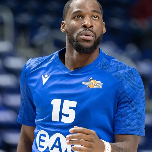 Portrait of Naz Bohannon