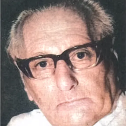 Portrait of Paul Santorini