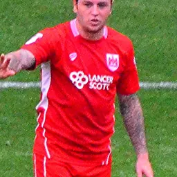 Portrait of Lee Tomlin