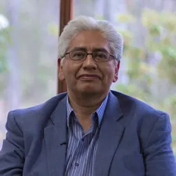 Portrait of Carlos Castillo-Chavez