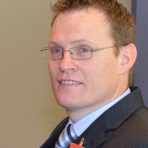 Portrait of Tim Johnson