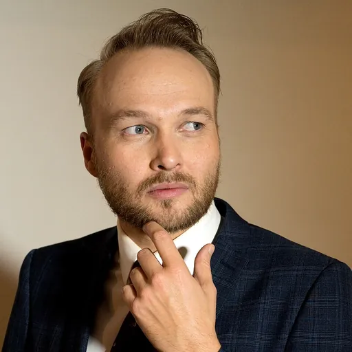 Portrait of Arjen Lubach