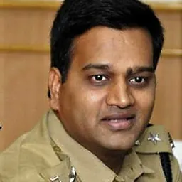 Portrait of Asra Garg