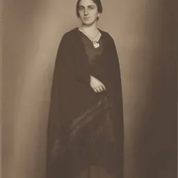 Portrait of Toni Stolper