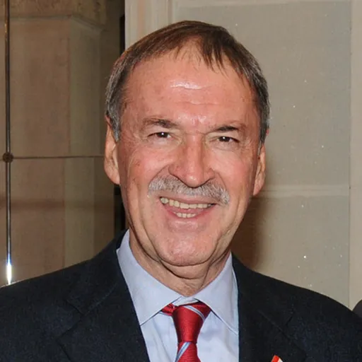 Portrait of Juan Schiaretti
