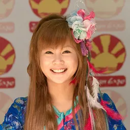 Portrait of Risa Niigaki