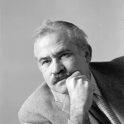 Portrait of Dimitri Papadimos