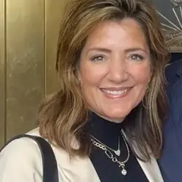 Portrait of Michelle Strinden