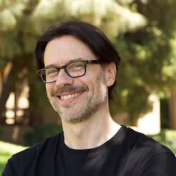 Portrait of Tom Novak