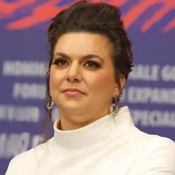 Portrait of Ambur Braid