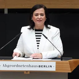 Portrait of Melanie Kühnemann-Grunow