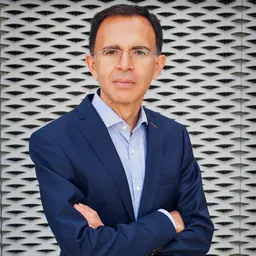 Portrait of J. Alberto Aragon-Correa