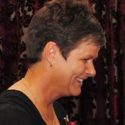 Portrait of Jo Edwards