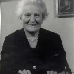 Portrait of Angela Piskernik