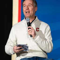 Portrait of Jim Rosenhaus