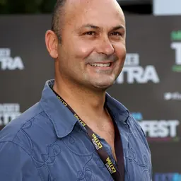 Portrait of Steve Bastoni