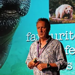 Portrait of Mark Carwardine
