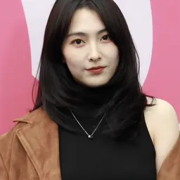 Portrait of Kang Ji-young