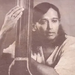 Portrait of Victor Ratnayake
