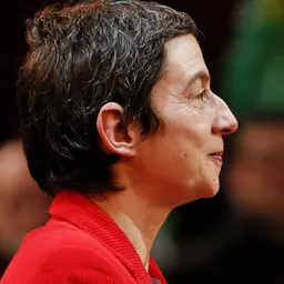 Portrait of Caroline Mécary