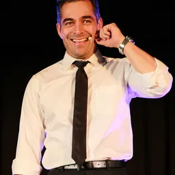 Portrait of Omar Chaparro