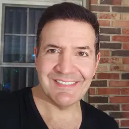 Portrait of Mark Janicello