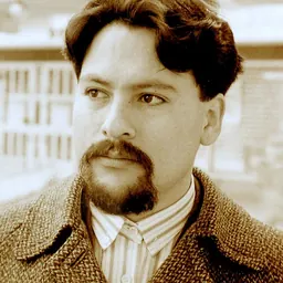 Portrait of Víctor Montoya