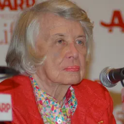 Portrait of Liz Smith