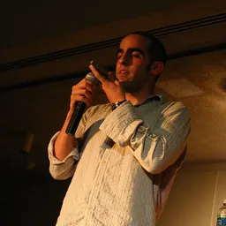 Portrait of Dan Ahdoot
