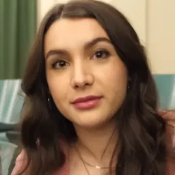 Portrait of Hannah Marks