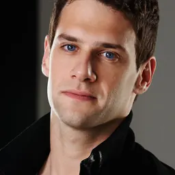 Portrait of Justin Bartha