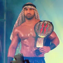 Portrait of Shawn Daivari