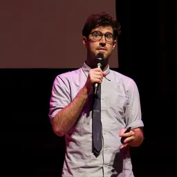 Portrait of Dan Schreiber